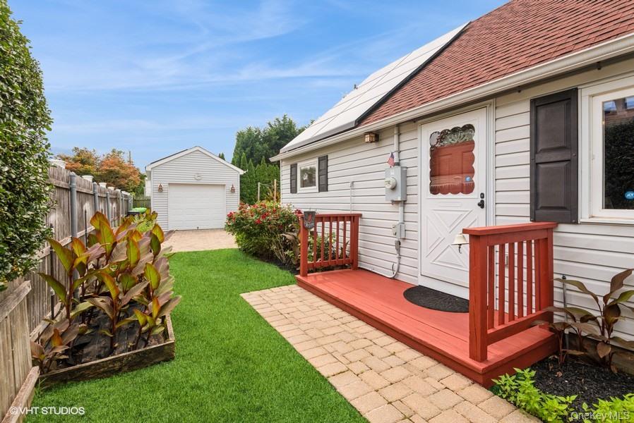 #3 photo, 10 Stuart Avenue, サフォーク郡 Babylon , NY 11702