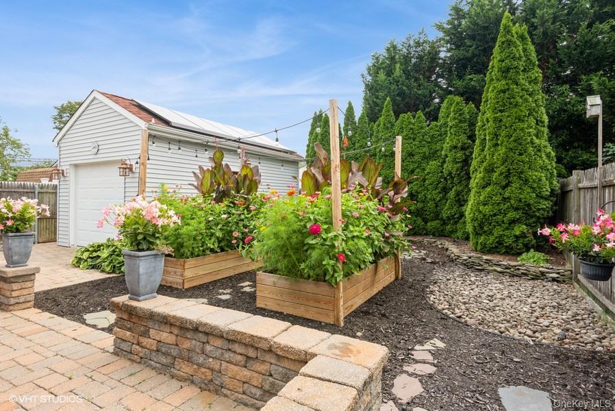 #8 photo, 10 Stuart Avenue, サフォーク郡 Babylon , NY 11702