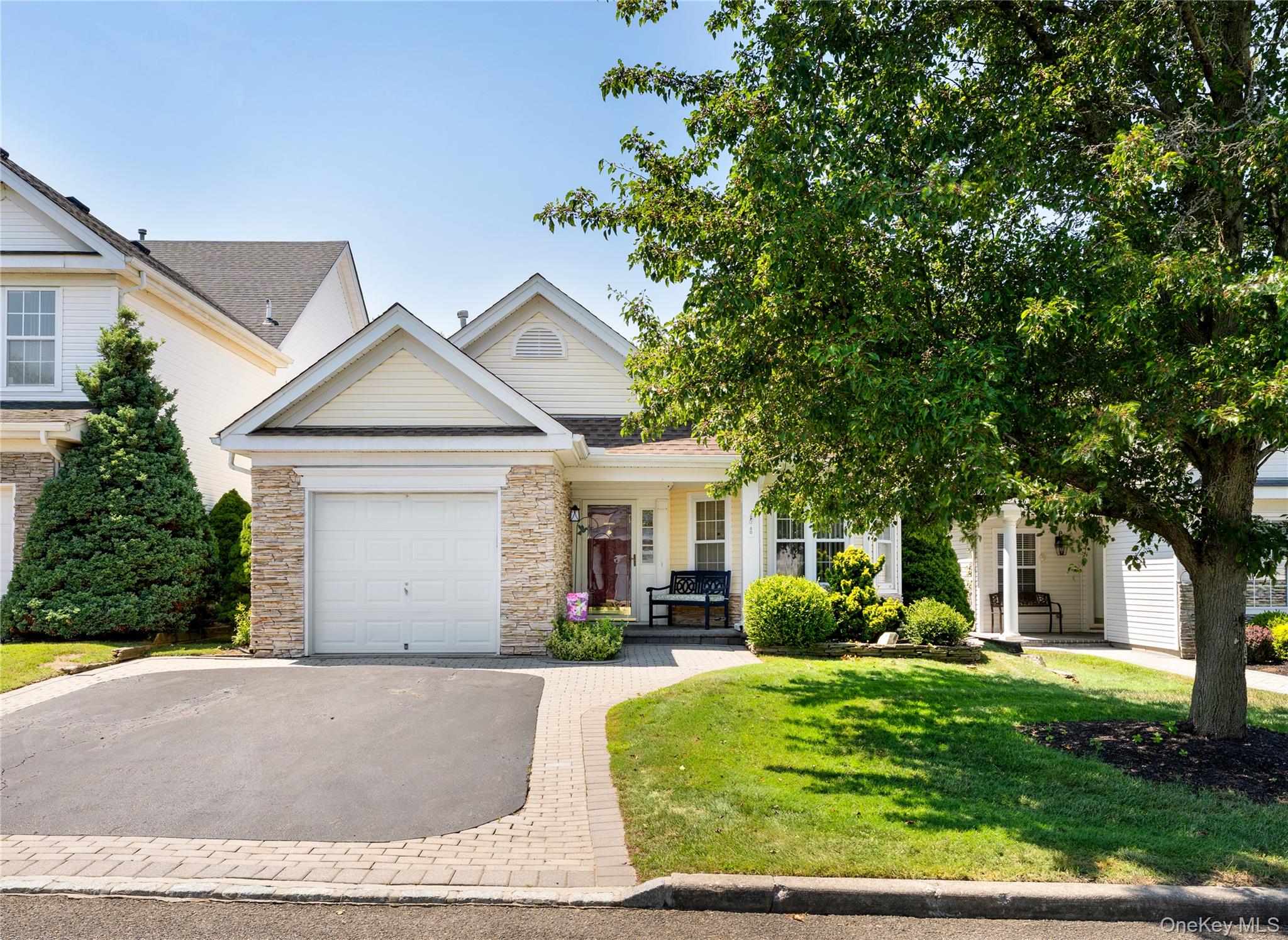 #1 photo, 40 Perri Circle, 东长岛 Middle Island , NY 11953