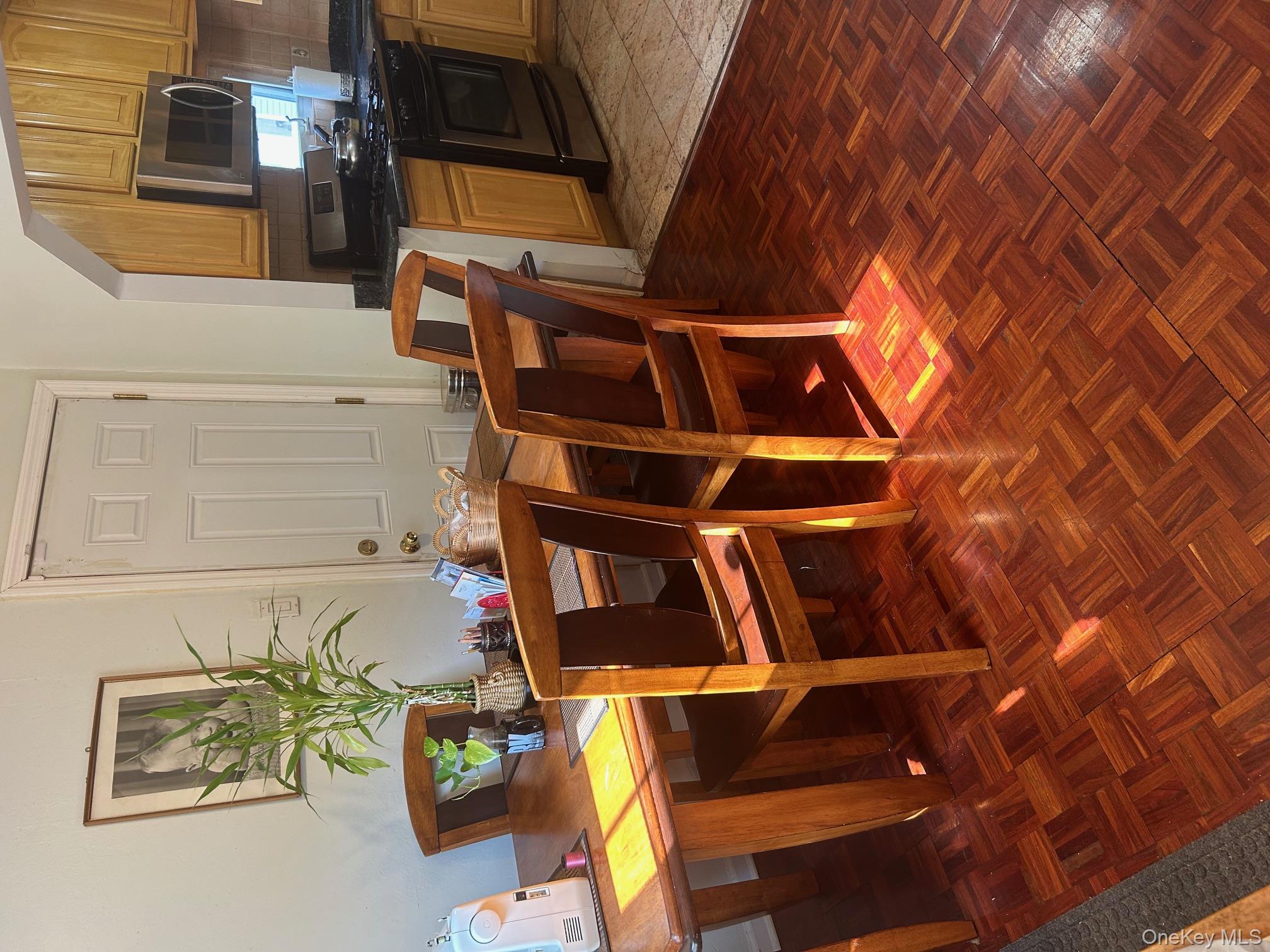 #4 photo, 87-47 256th Street, Floral Park , NY 11001