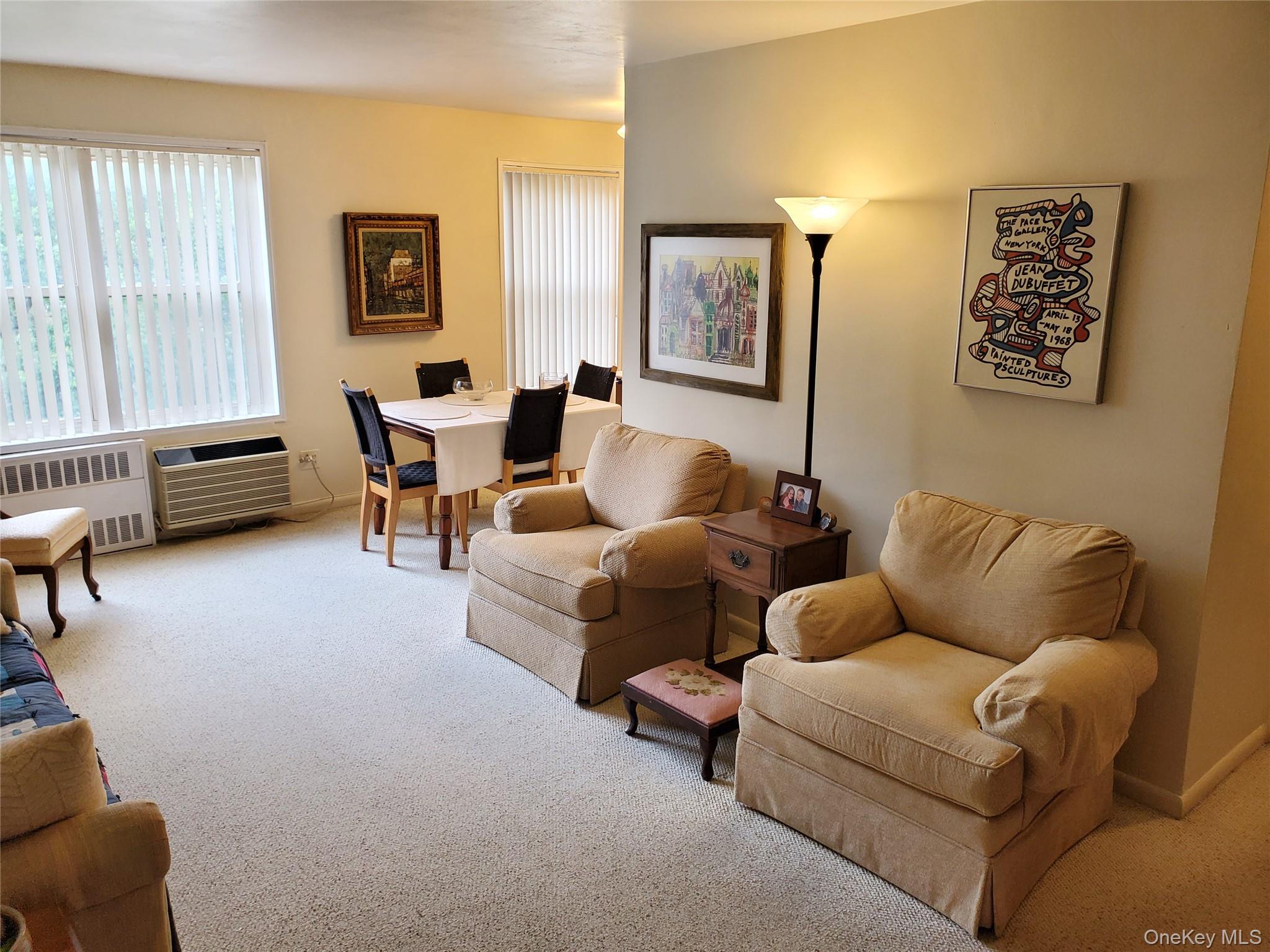 #1 photo, 4727 Little Neck Pkwy Parkway, クイーンズ区 Little Neck , NY 11362