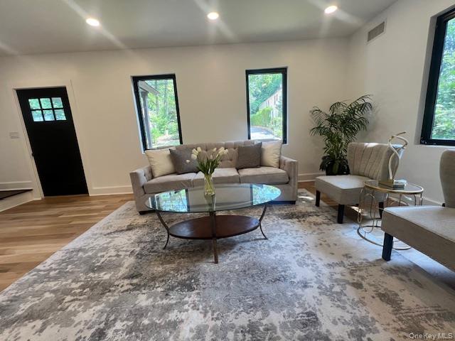 #2 photo, 33 Van Nostrand Avenue, ナッソー郡 Great Neck , NY 11024