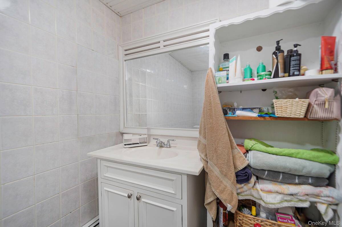 #39 photo, 395 Linnet Street, サフォーク郡 Greenport , NY 11944