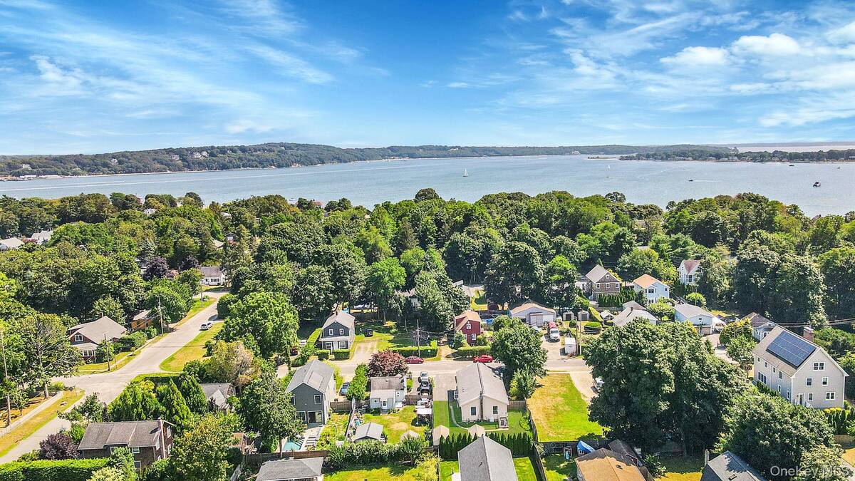 #6 photo, 395 Linnet Street, サフォーク郡 Greenport , NY 11944