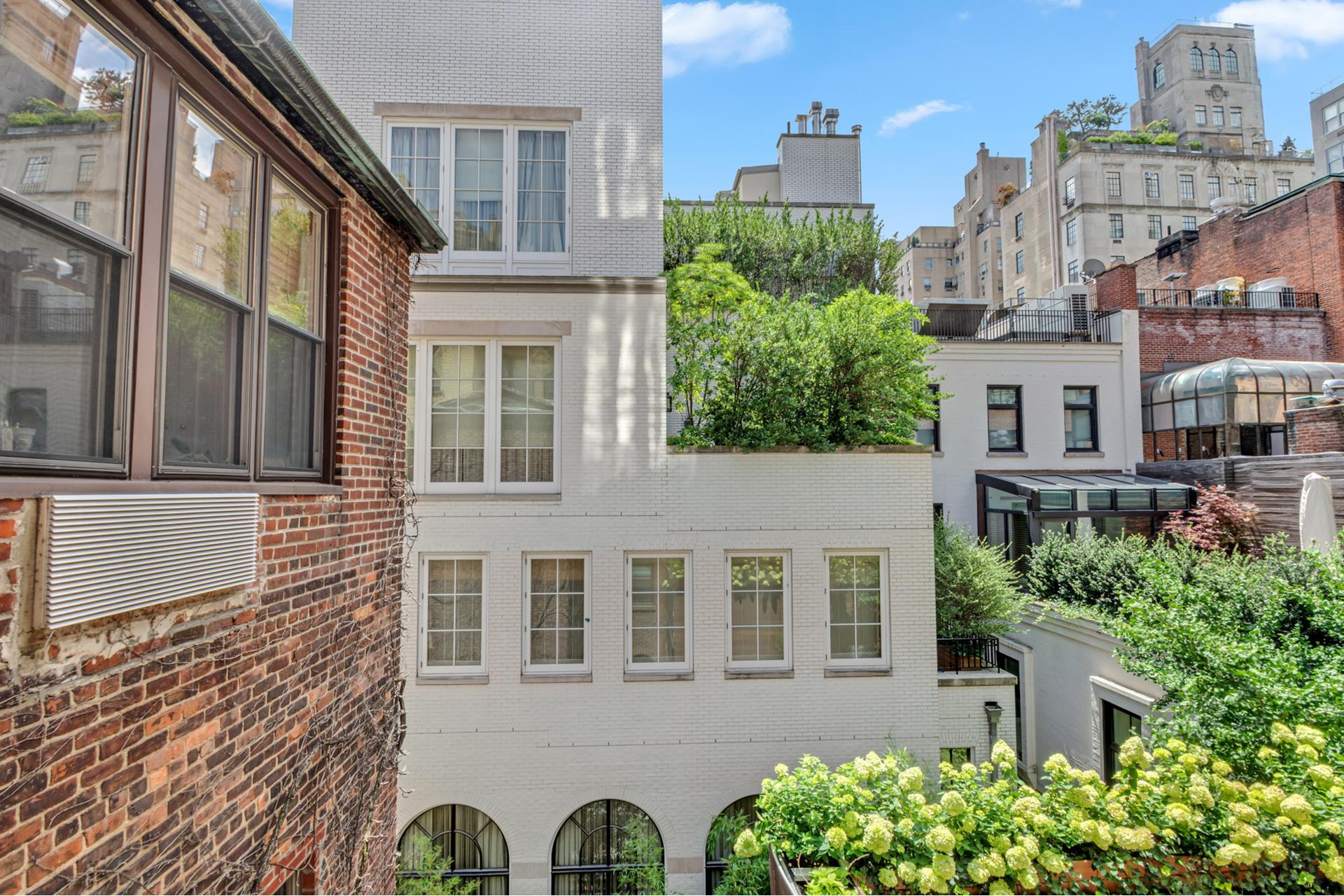 #13 photo, 14 E 68TH Street, Lenox Hill , NY 10065