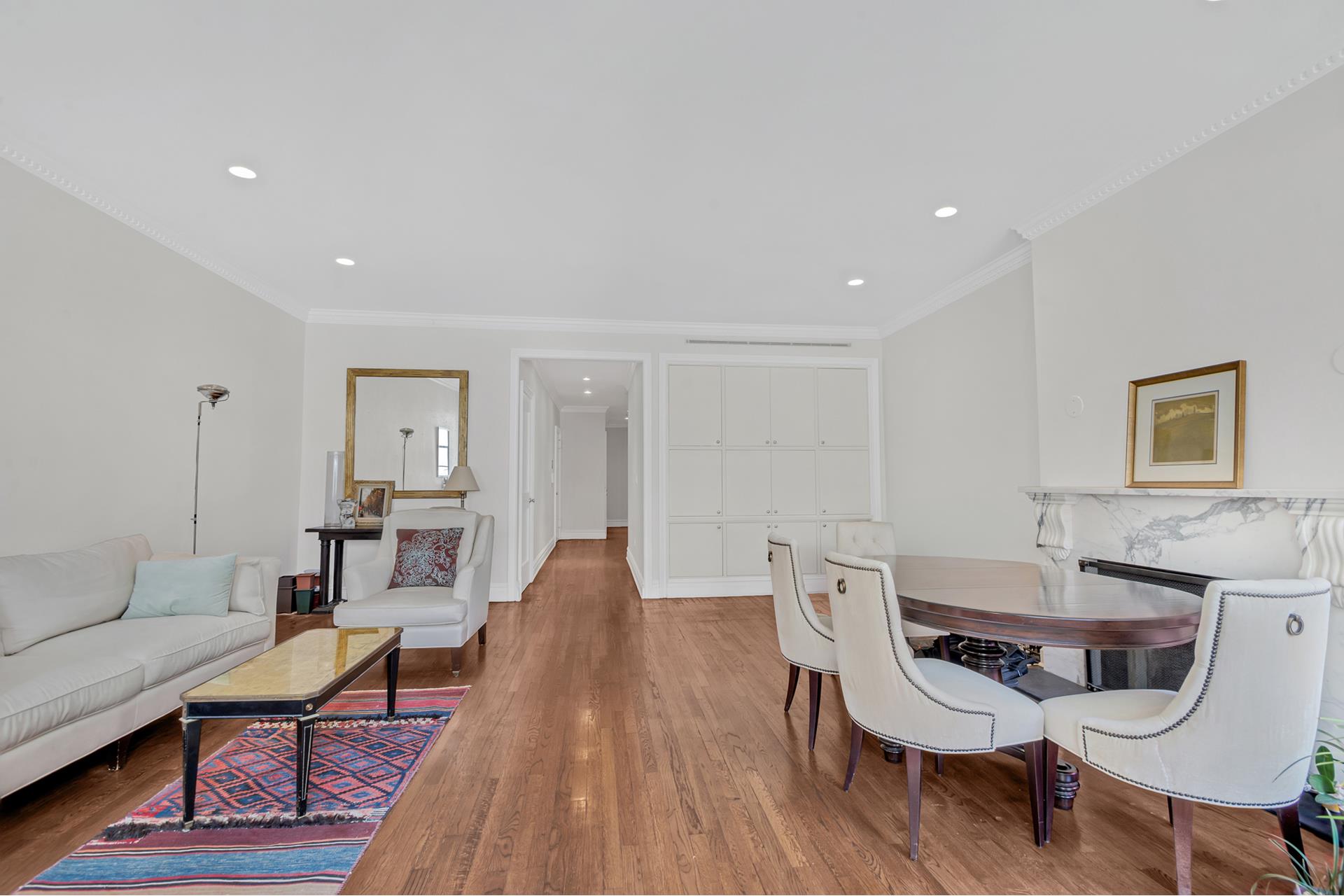 #3 photo, 14 E 68TH Street, Lenox Hill , NY 10065