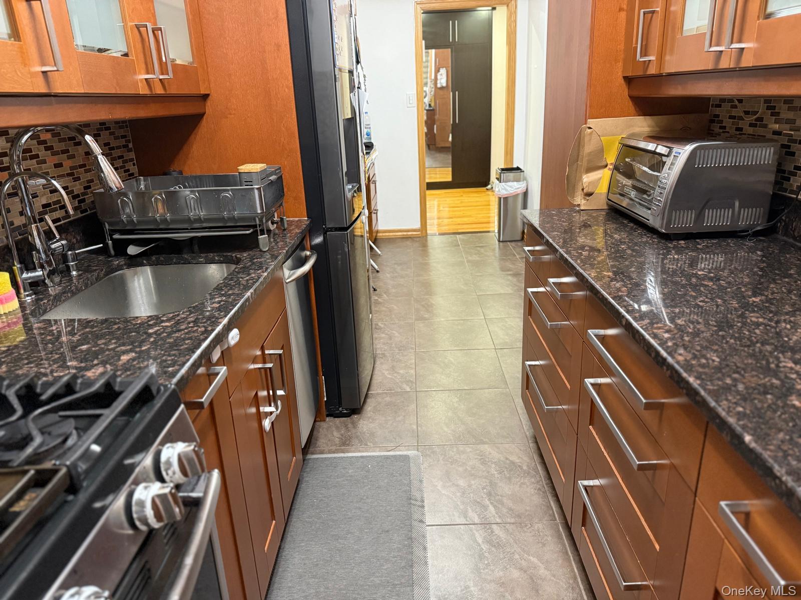 #3 photo, 105-25 65 Avenue, Forest Hills , NY 11375