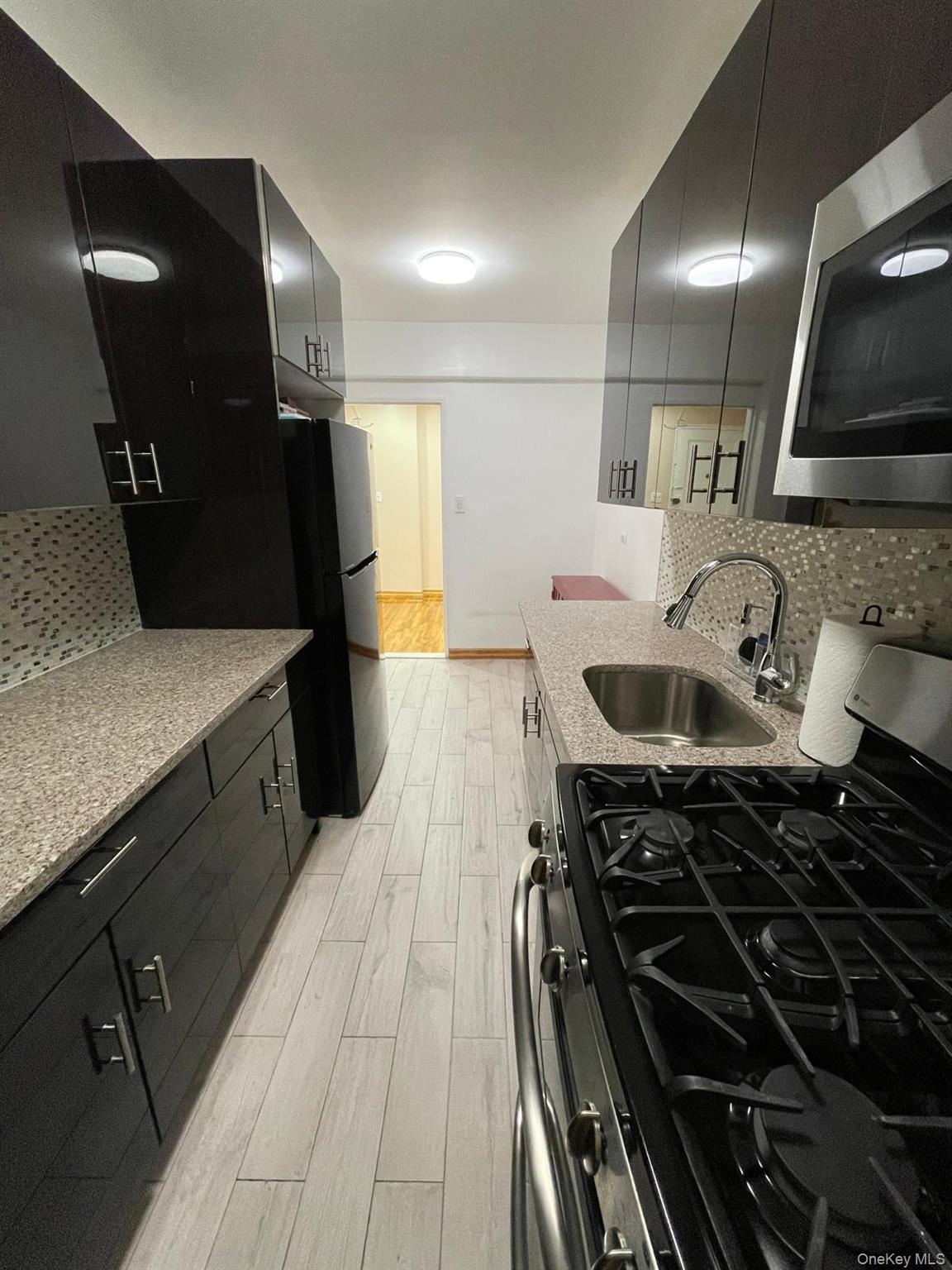 #11 photo, 105-25 65 Avenue, 뉴욕퀸즈 Forest Hills , NY 11375