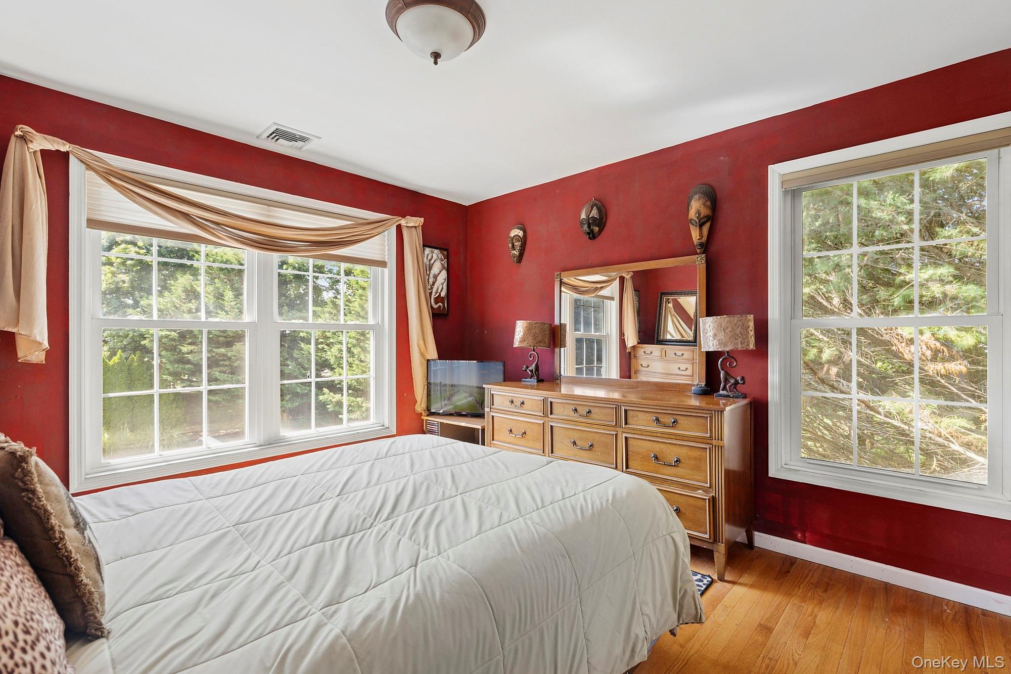 #14 photo, 80 Moriches Avenue, サフォーク郡 East Moriches , NY 11940