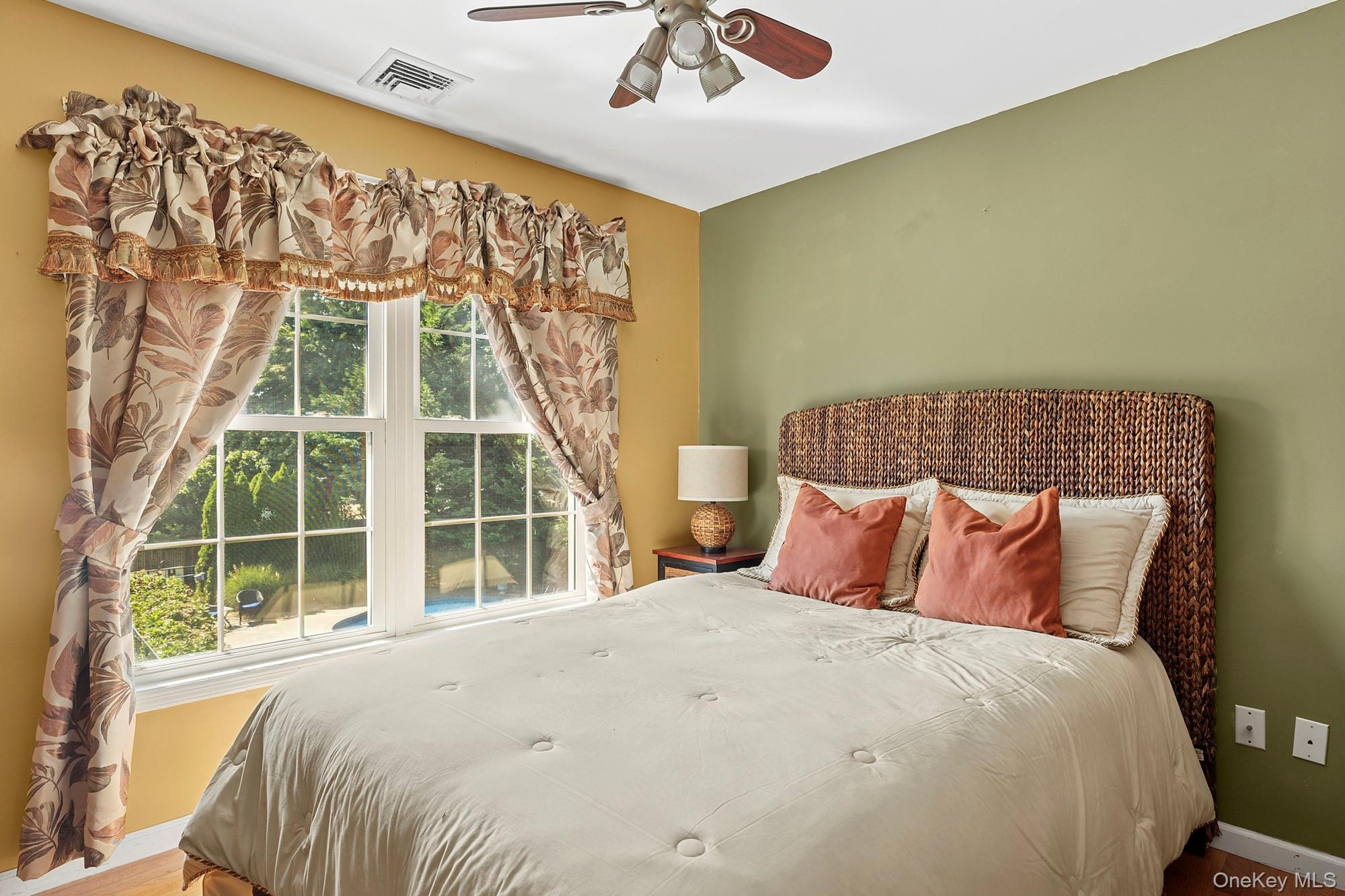 #15 photo, 80 Moriches Avenue, サフォーク郡 East Moriches , NY 11940