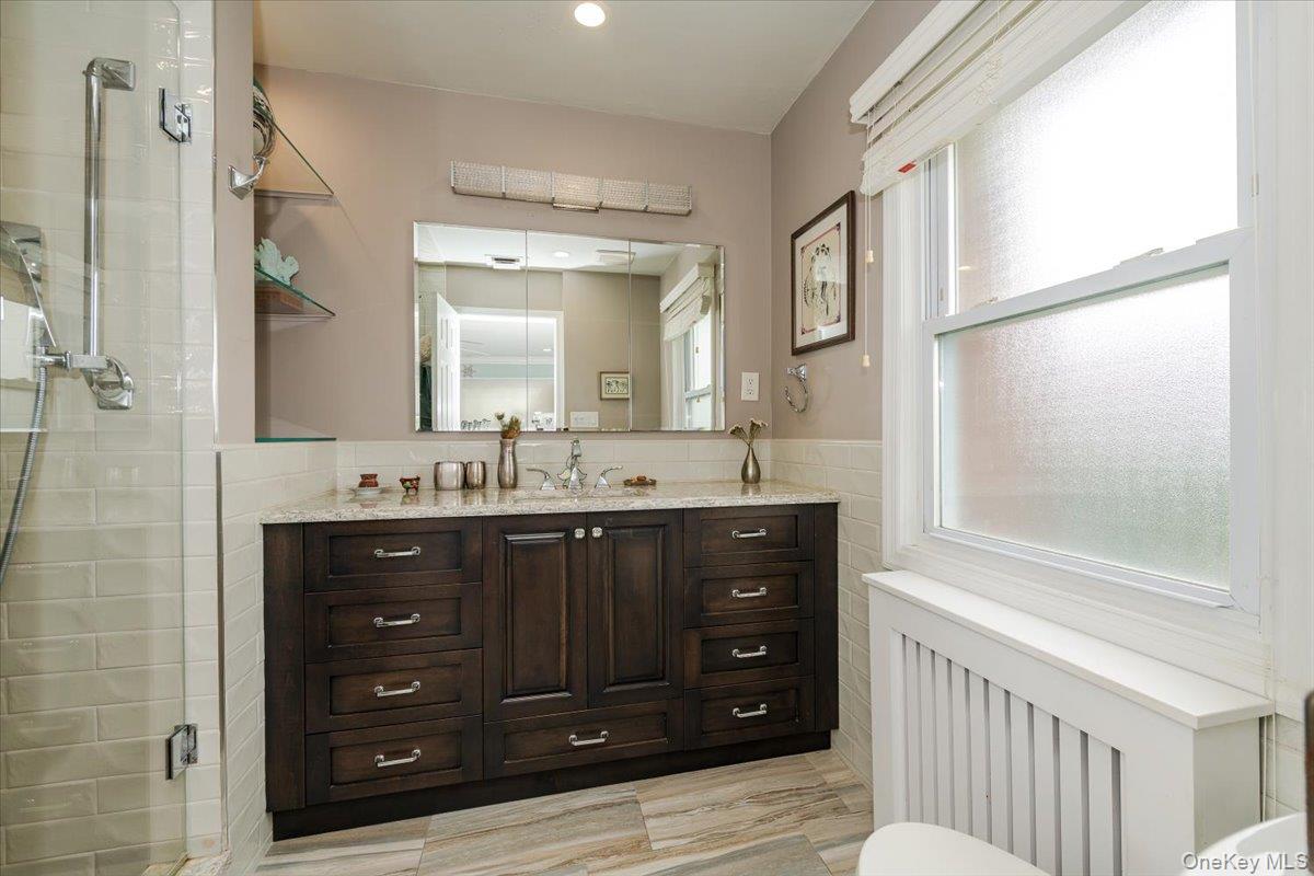 #11 photo, 164 Blackheath Road, Lido Beach , NY 11561