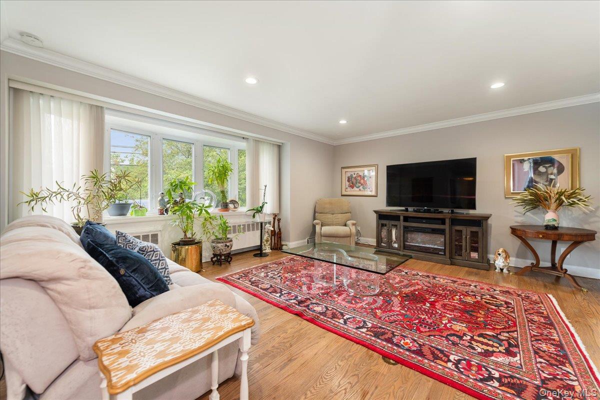 #3 photo, 164 Blackheath Road, Lido Beach , NY 11561