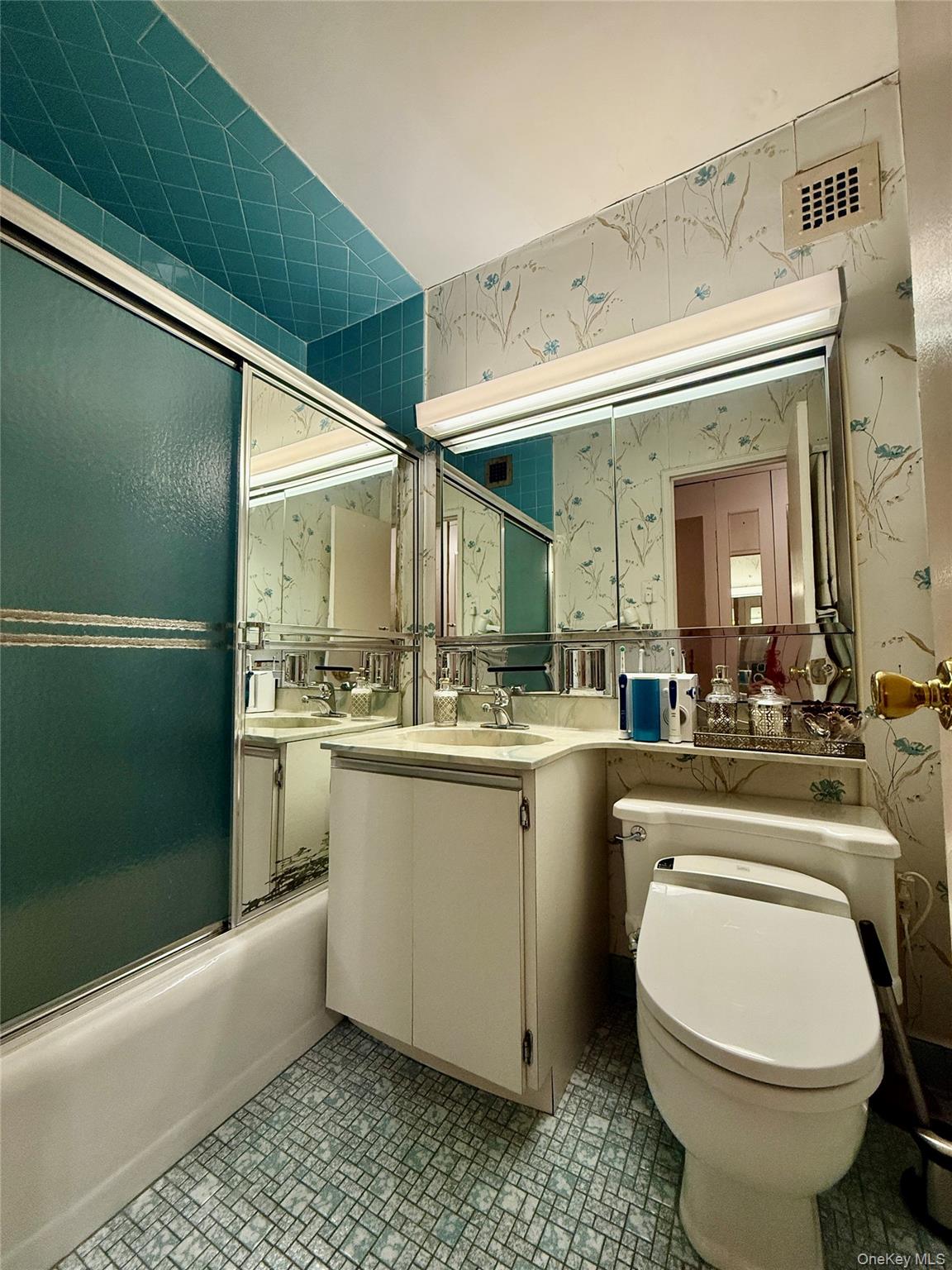 #16 photo, 61-20 Grand Central Parkway, クイーンズ区 Forest Hills , NY 11375