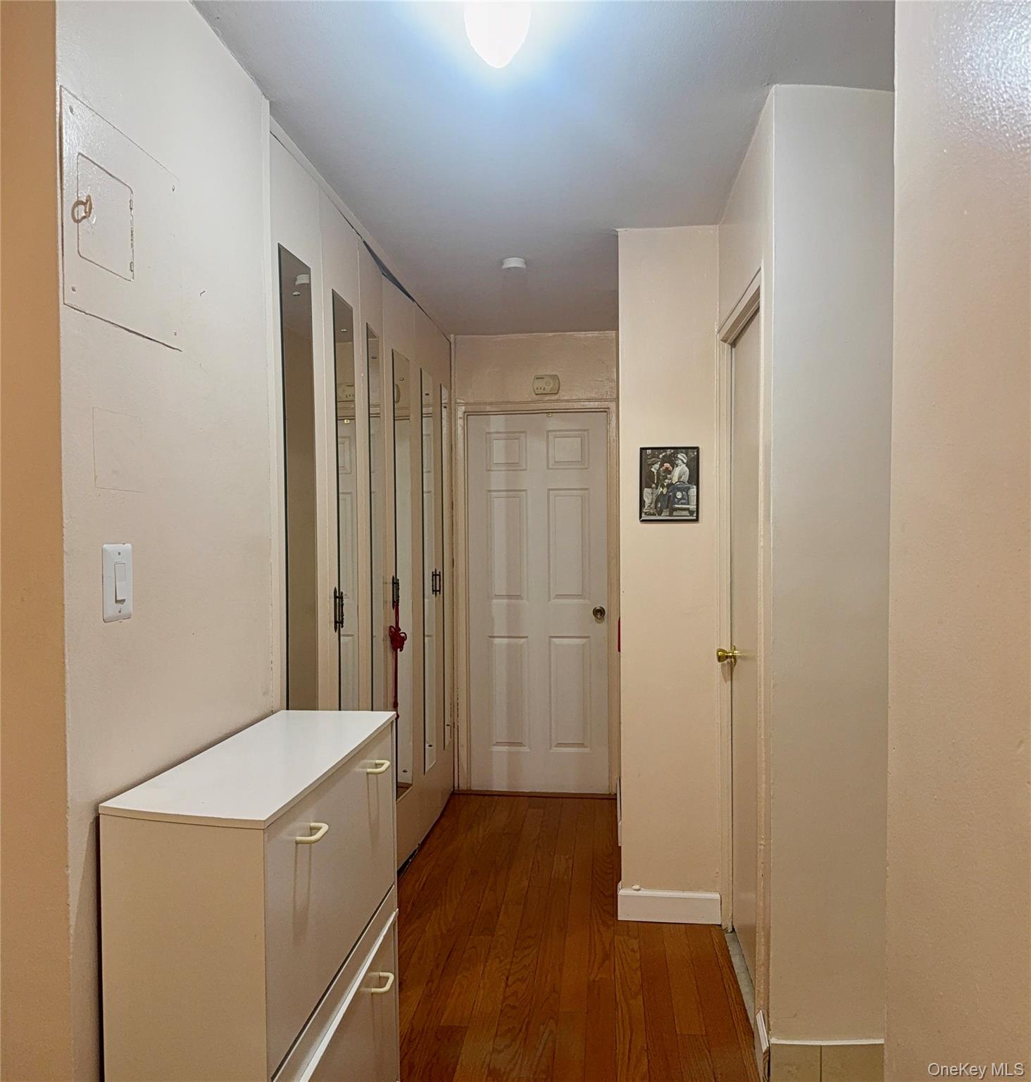 #7 photo, 61-20 Grand Central Parkway, クイーンズ区 Forest Hills , NY 11375