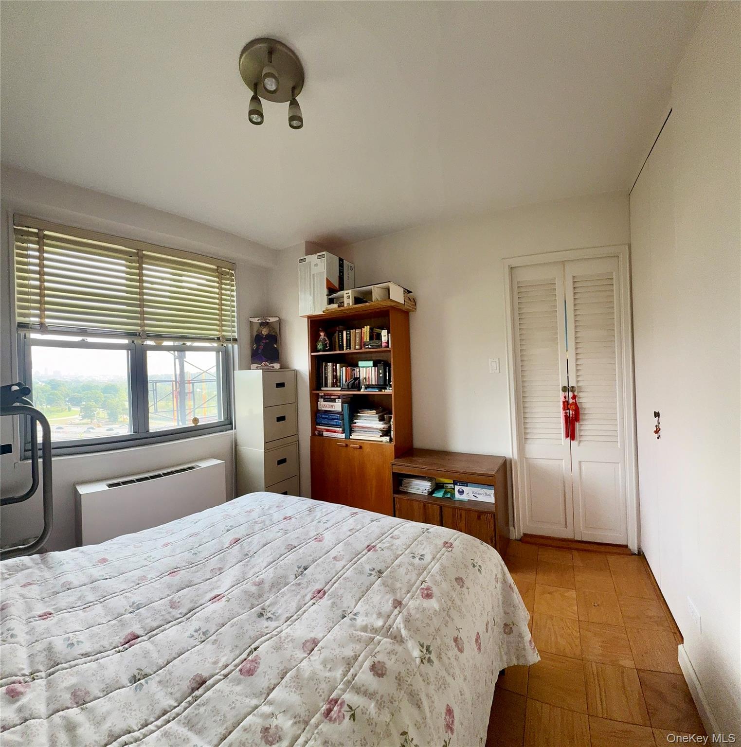 #9 photo, 61-20 Grand Central Parkway, クイーンズ区 Forest Hills , NY 11375