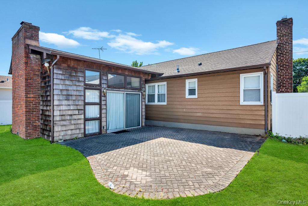 #13 photo, 885 Downing Road, Valley Stream , NY 11580