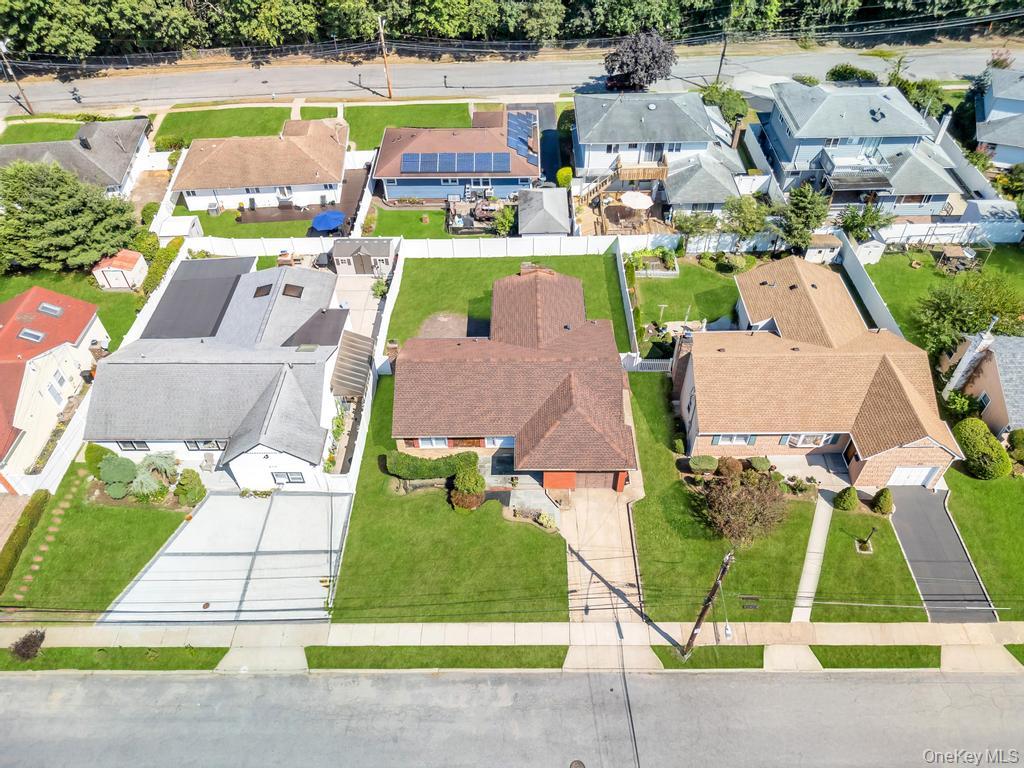 #4 photo, 885 Downing Road, Valley Stream , NY 11580