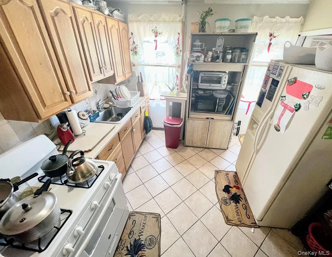 #6 photo, 19027 109th Road, クイーンズ区 Saint Albans , NY 11412