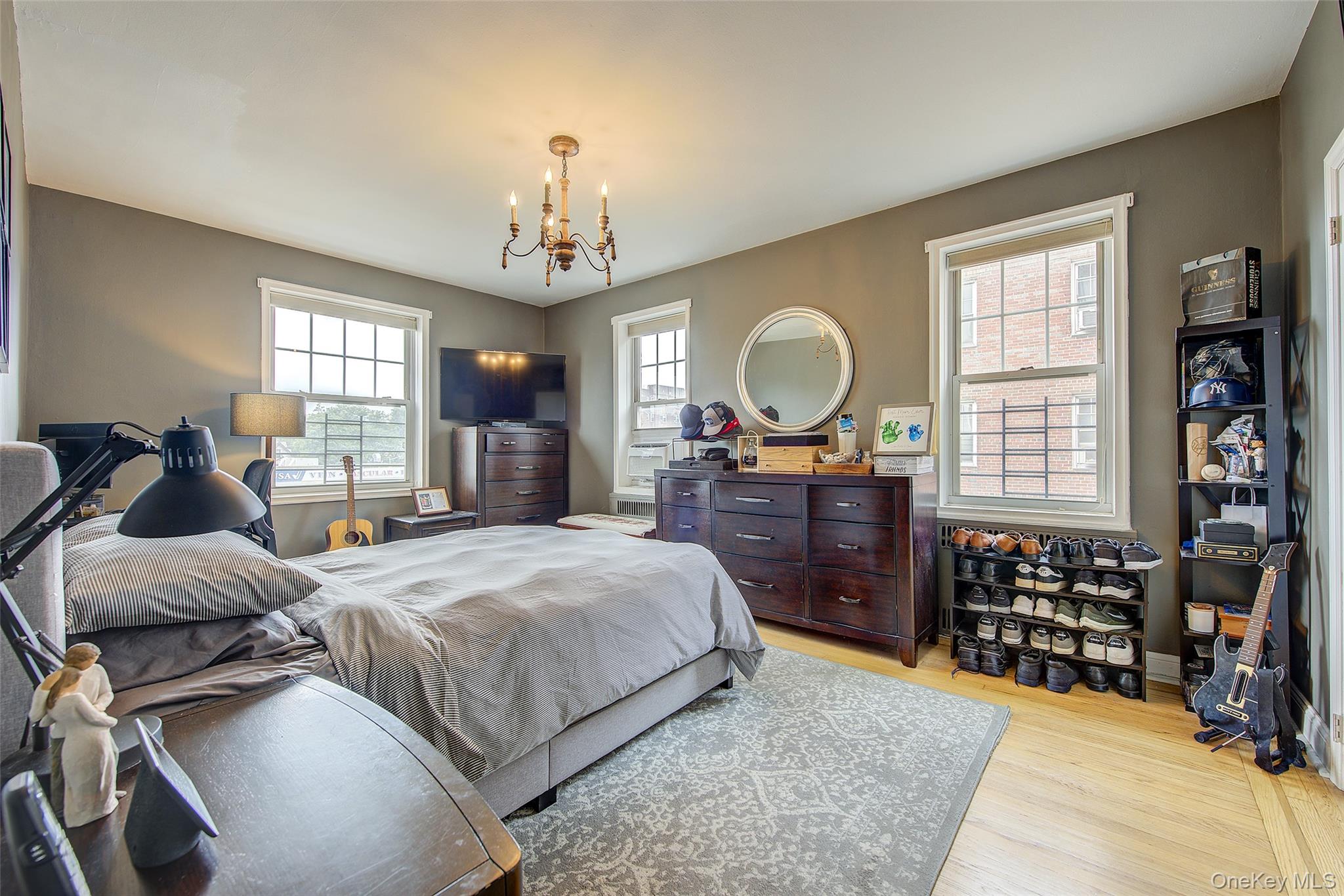 #18 photo, 77-14 113th Street, クイーンズ区 Forest Hills , NY 11375