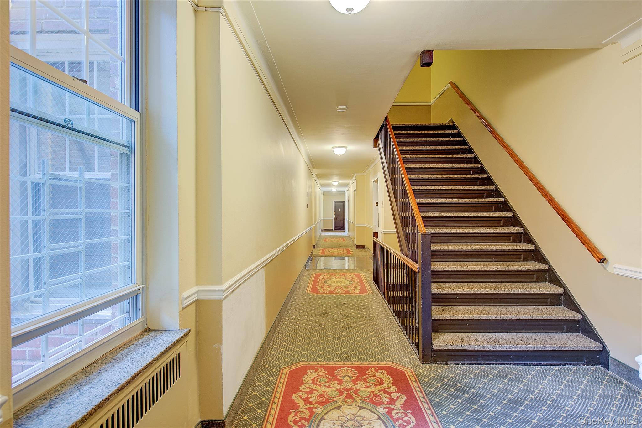 #6 photo, 77-14 113th Street, クイーンズ区 Forest Hills , NY 11375