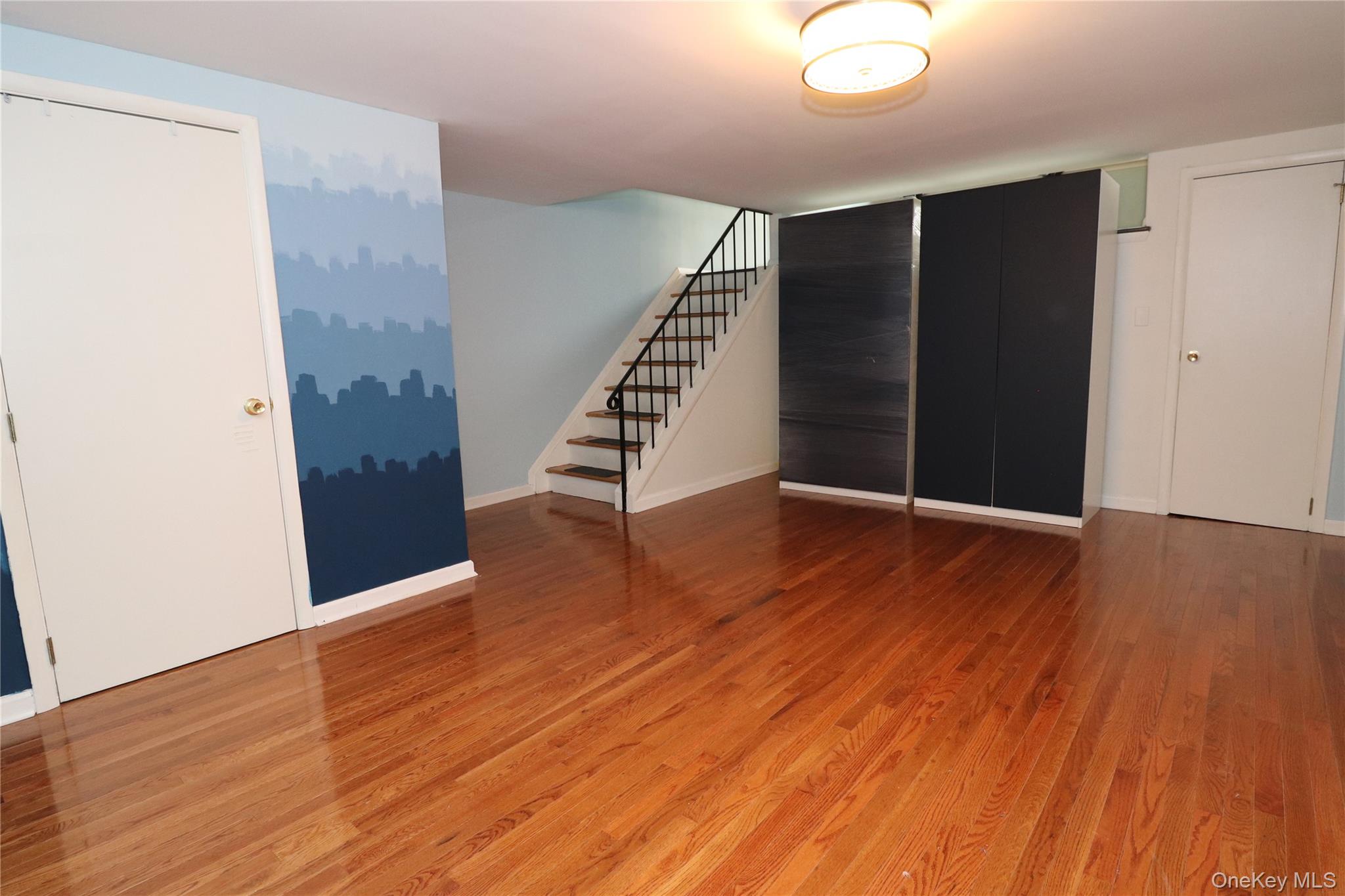 #3 photo, 200 Hilton Avenue, Hempstead , NY 11550