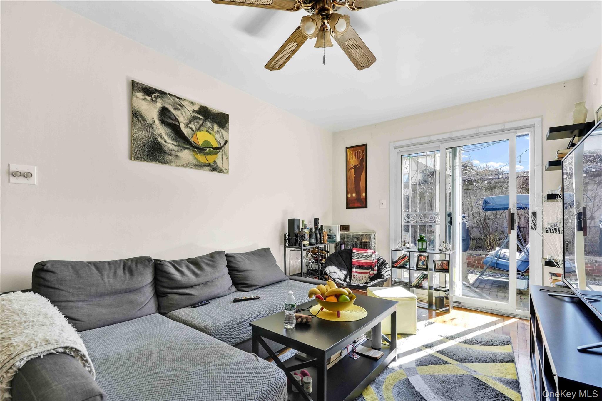 #10 photo, 3145 37th Street, Astoria , NY 11103