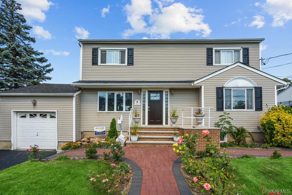 #1 photo, 1212 Herzel Boulevard, West Babylon , NY 11704