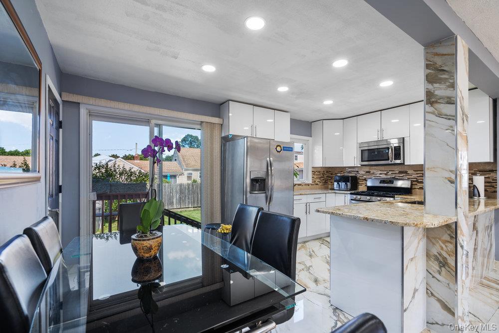 #12 photo, 1212 Herzel Boulevard, West Babylon , NY 11704