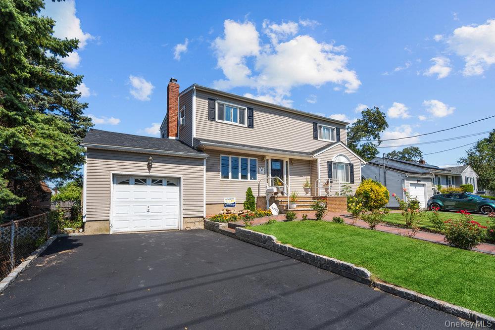 #5 photo, 1212 Herzel Boulevard, West Babylon , NY 11704