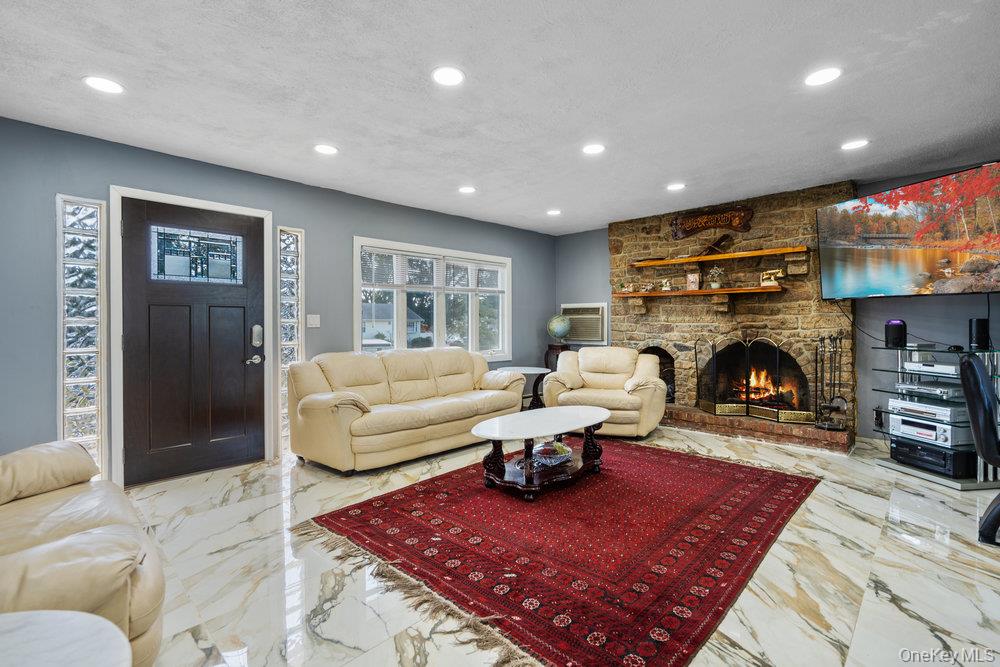 #9 photo, 1212 Herzel Boulevard, West Babylon , NY 11704