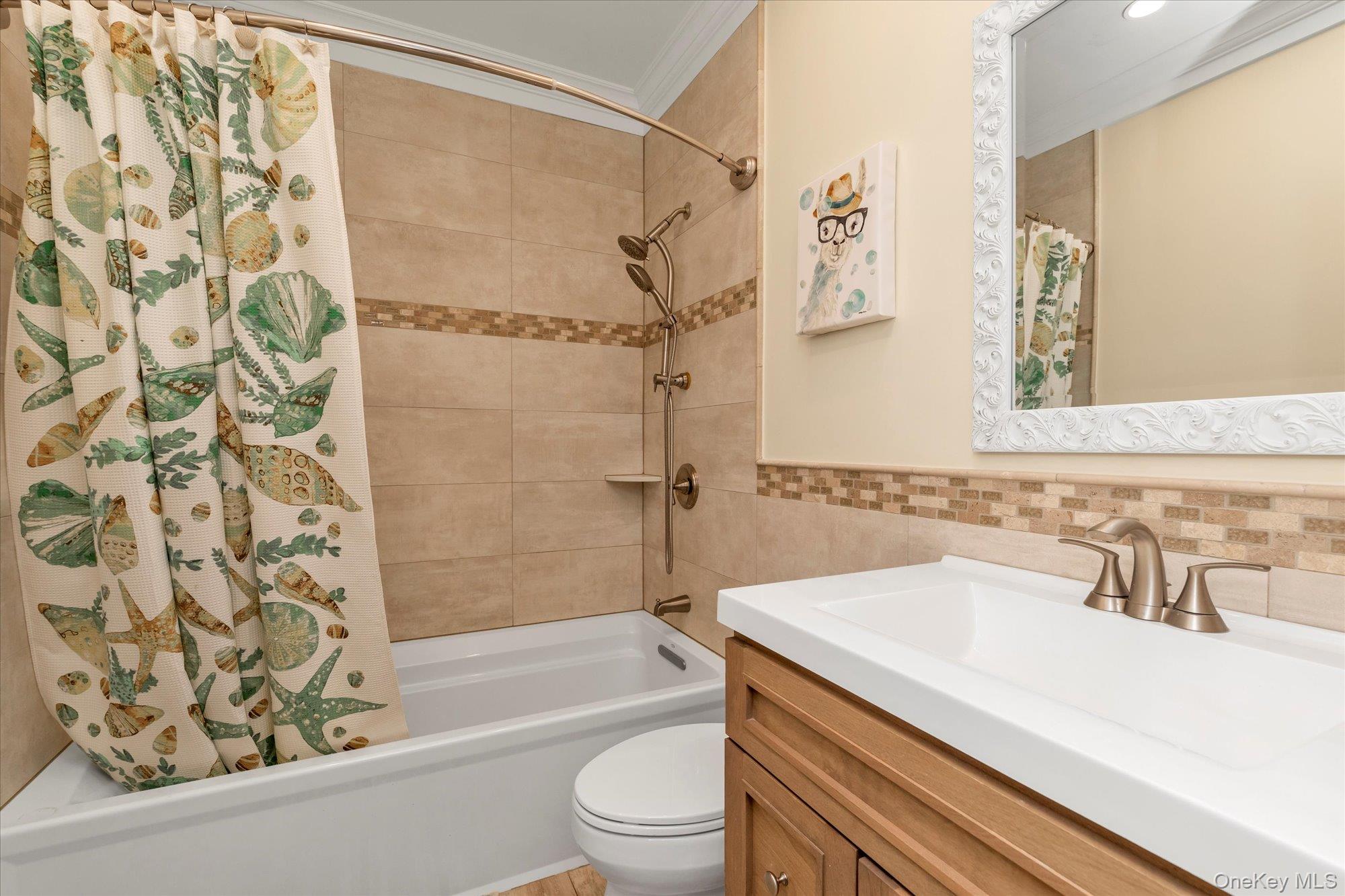 #20 photo, 236 E Shore Drive, Massapequa , NY 11758