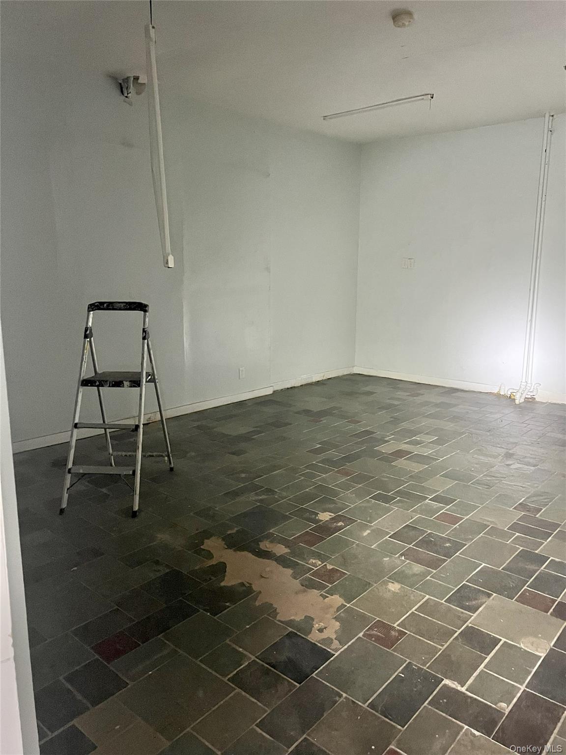 #6 photo, 35 Tuckahoe Road, Yonkers , NY 10710