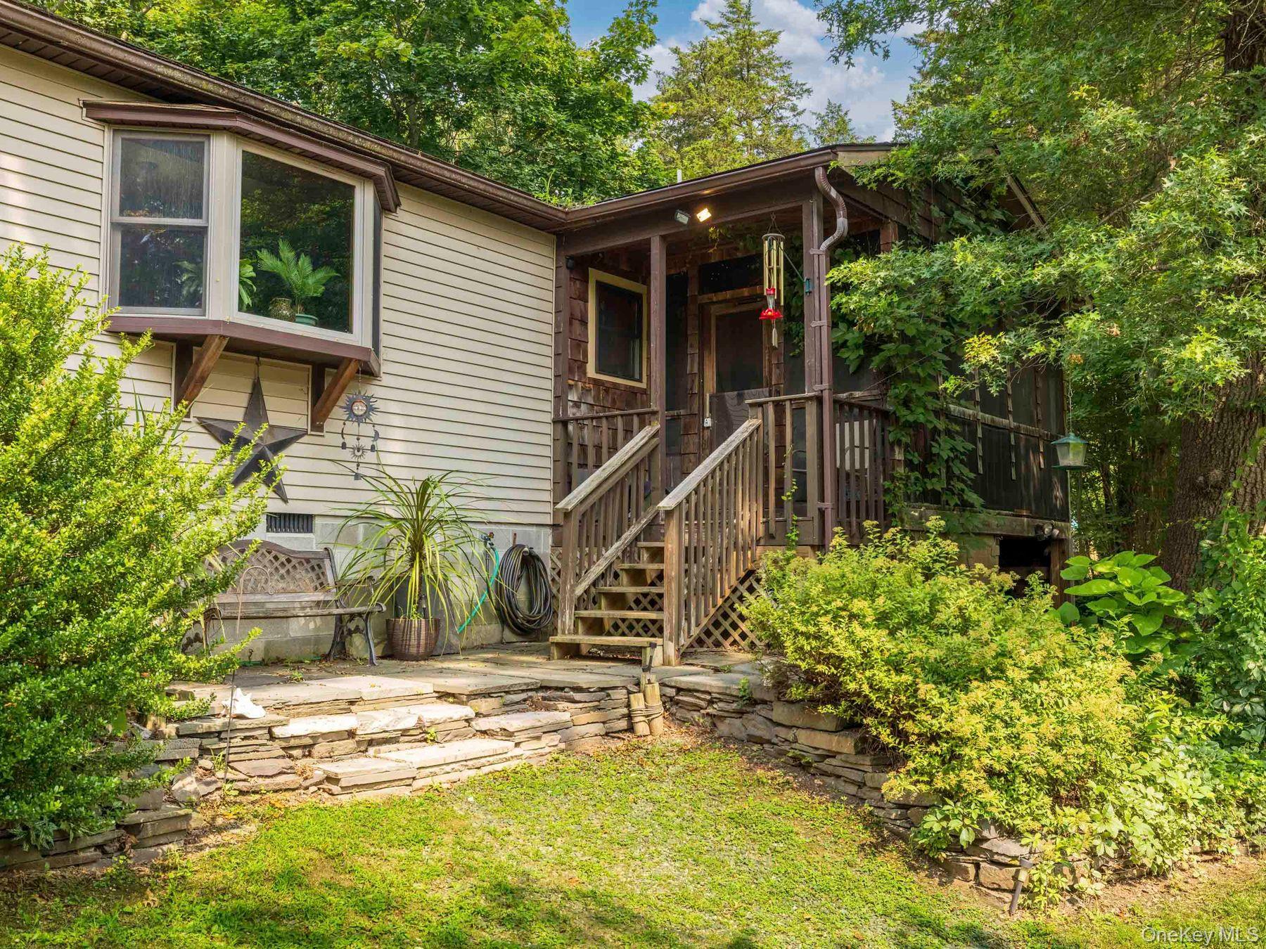 #1 photo, 174 North Drive, Saugerties , NY 12477