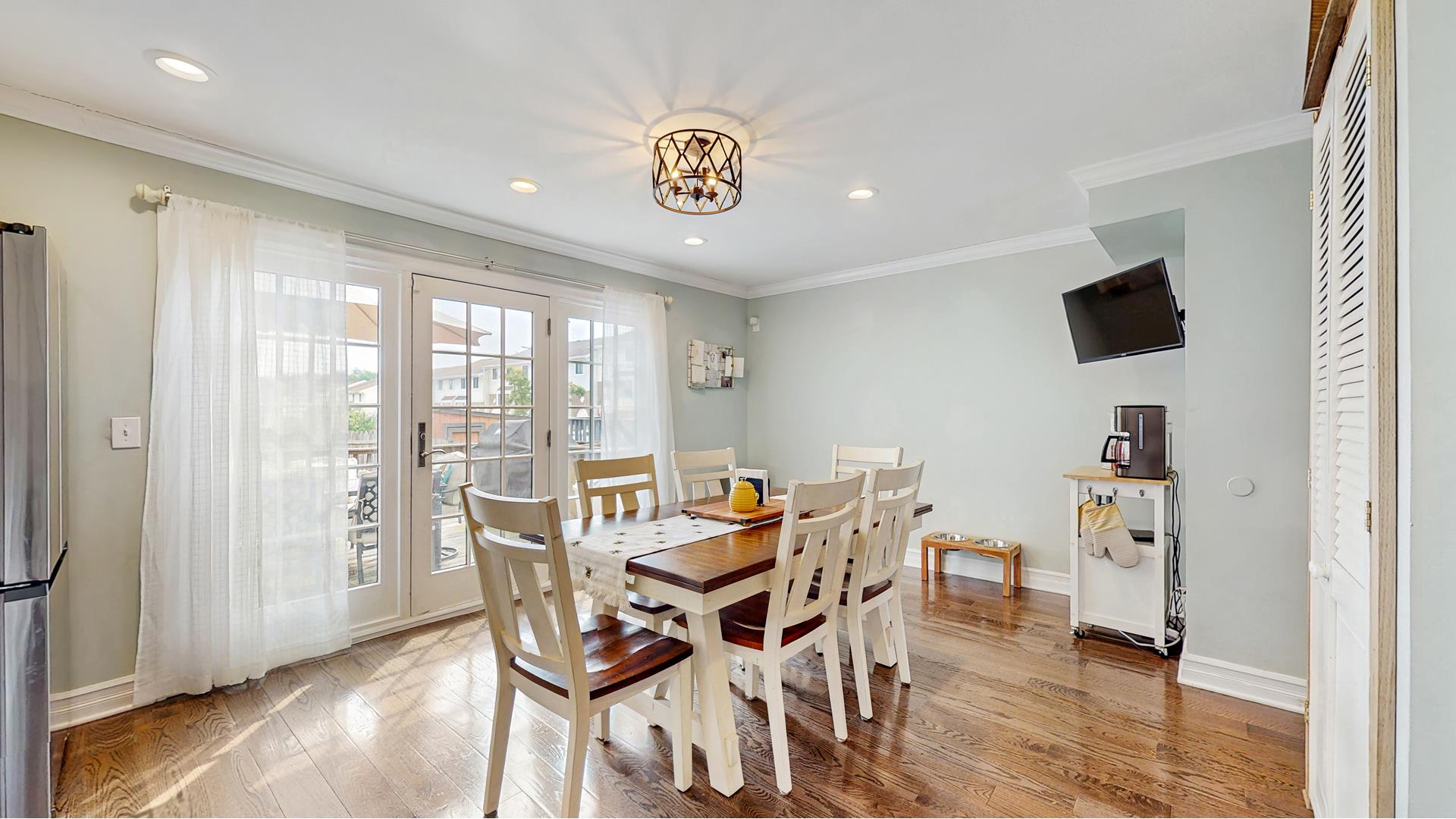 #8 photo, 45 REDWOOD Loop, New York City , NY 10309