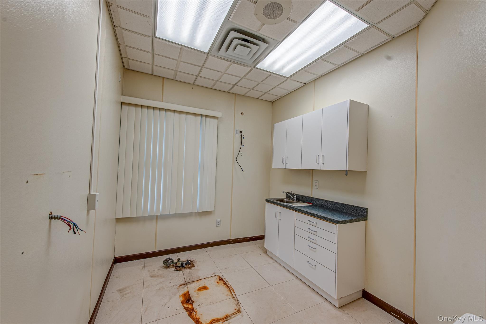 #13 photo, 63 Eastport Road, 롱 아일랜드 Eastport , NY 11941