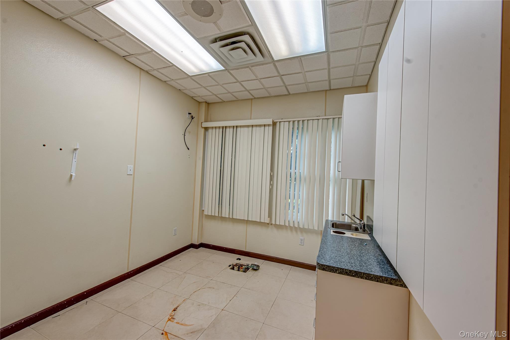 #14 photo, 63 Eastport Road, 롱 아일랜드 Eastport , NY 11941