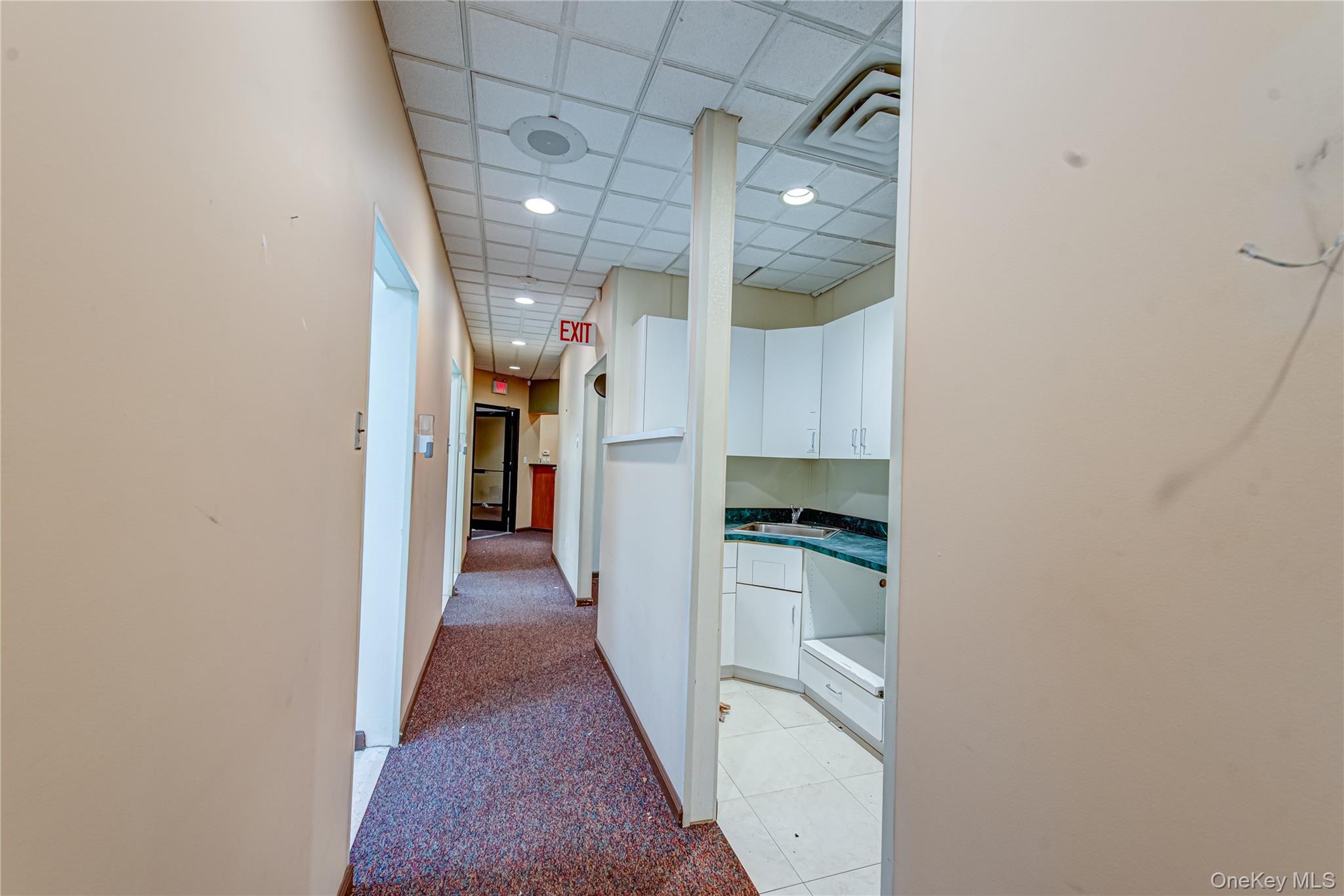 #17 photo, 63 Eastport Road, 롱 아일랜드 Eastport , NY 11941