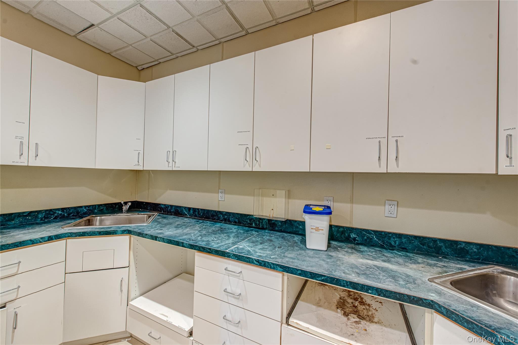 #18 photo, 63 Eastport Road, 롱 아일랜드 Eastport , NY 11941