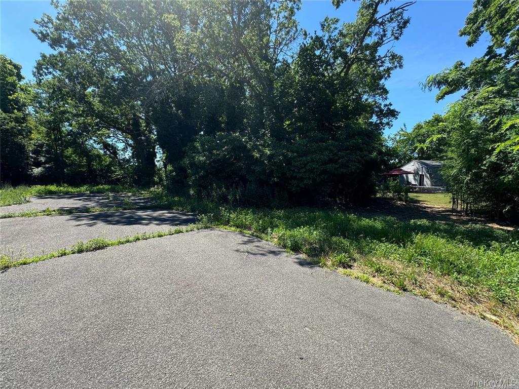 #4 photo, 215 Cortland Street, サフォーク郡 Copiague , NY 11726