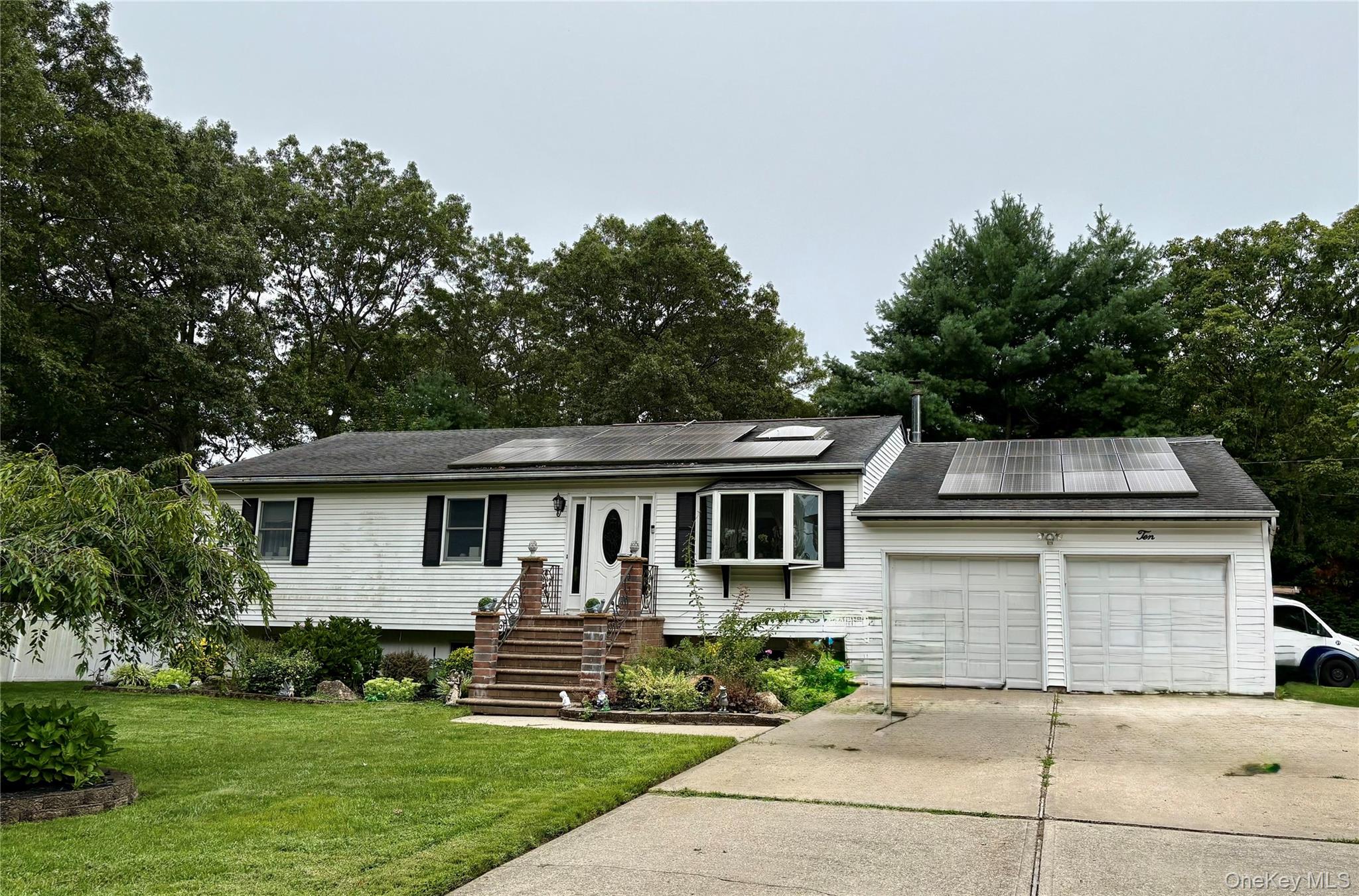 #2 photo, 10 Joanna Place, Port Jefferson Station , NY 11776