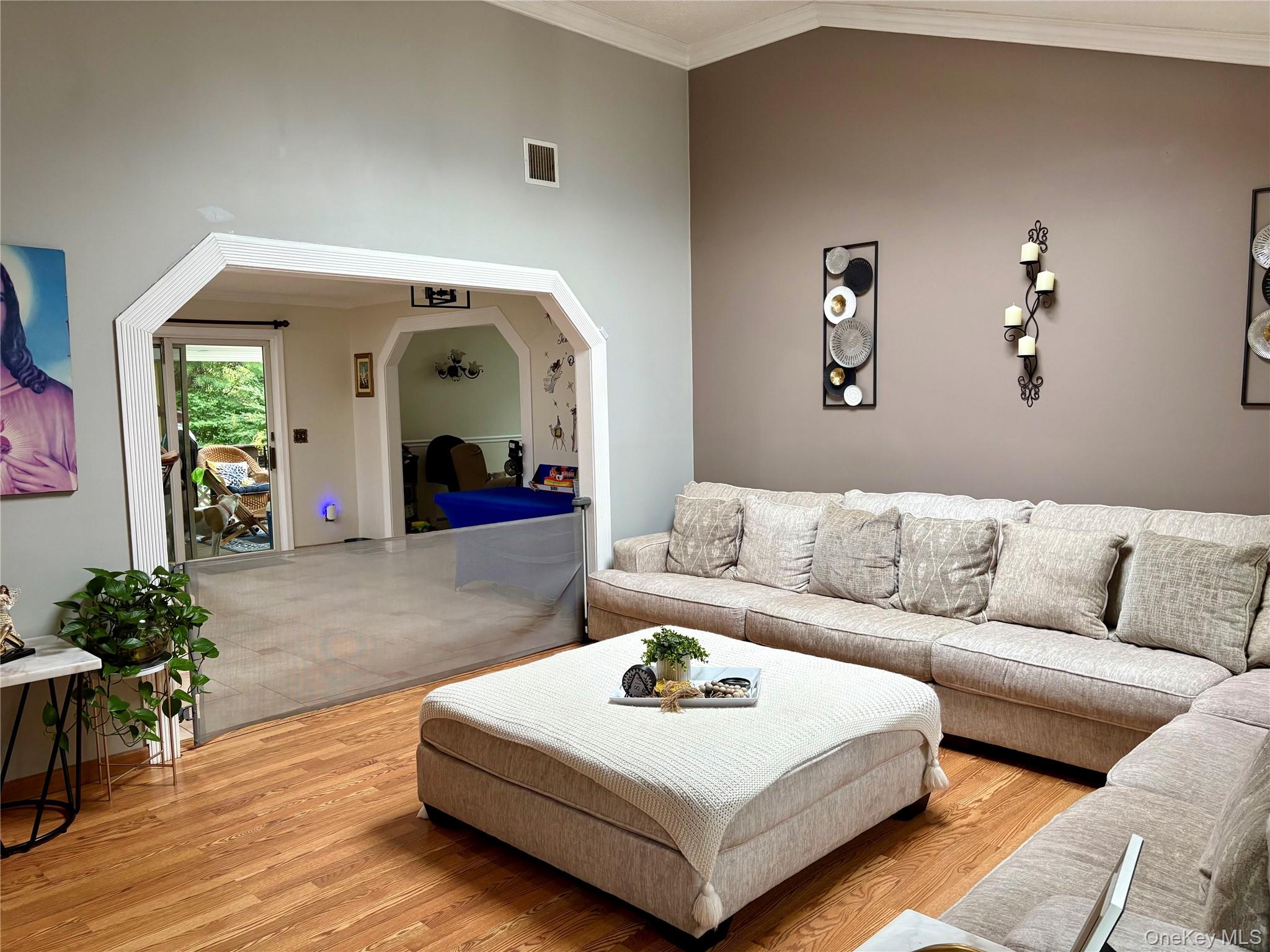 #7 photo, 10 Joanna Place, Port Jefferson Station , NY 11776