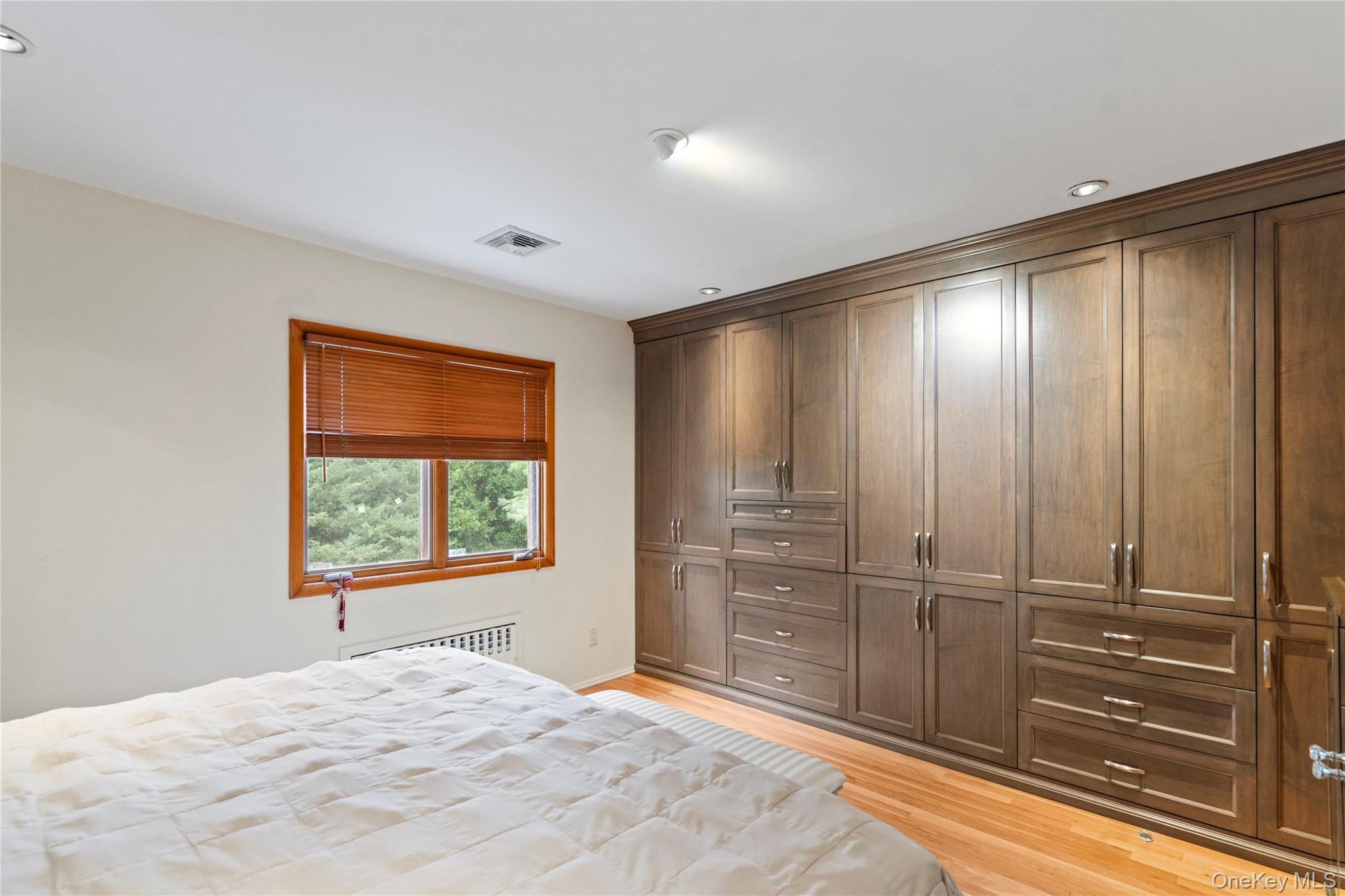 #16 photo, 33 Shelter Hill Road, ナッソー郡 Plainview , NY 11803