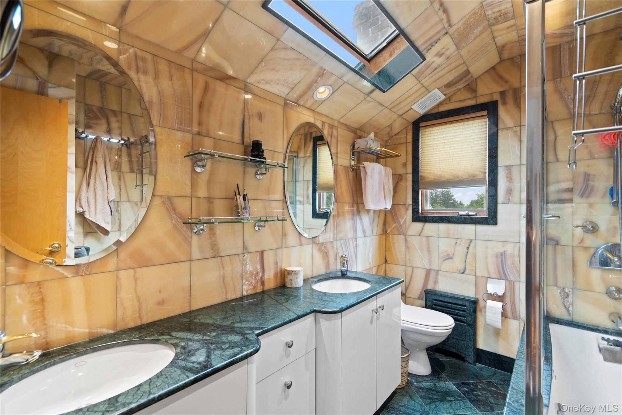 #17 photo, 33 Shelter Hill Road, ナッソー郡 Plainview , NY 11803