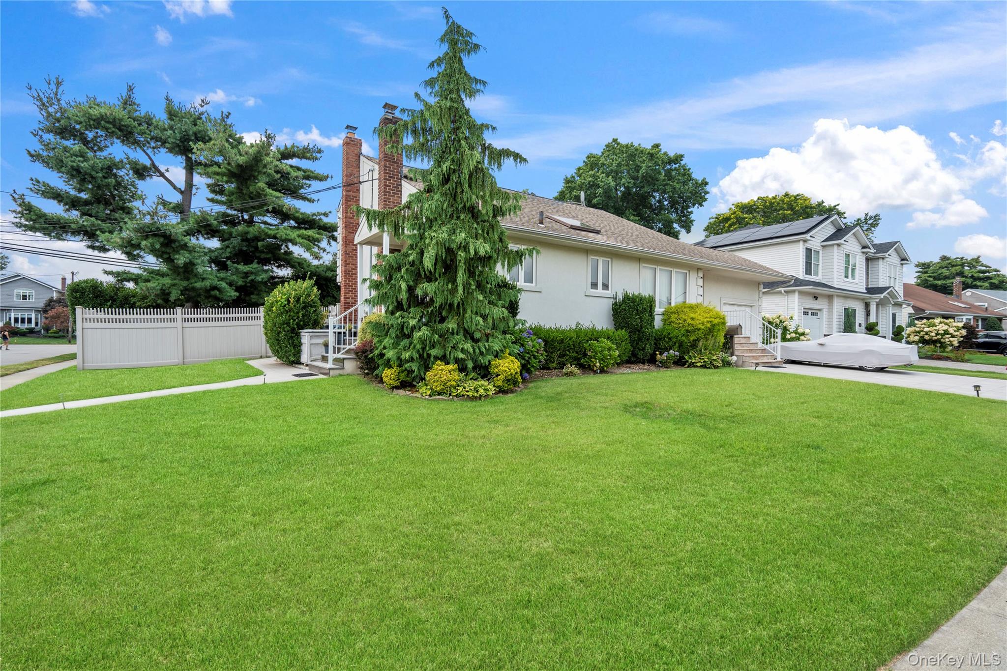 #2 photo, 33 Shelter Hill Road, ナッソー郡 Plainview , NY 11803