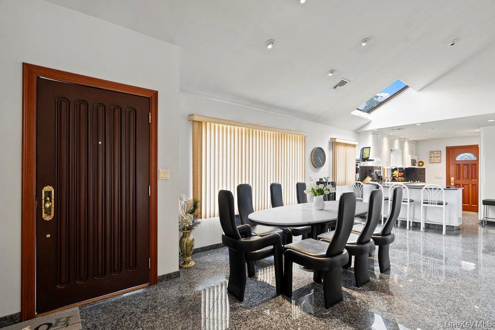 #5 photo, 33 Shelter Hill Road, ナッソー郡 Plainview , NY 11803