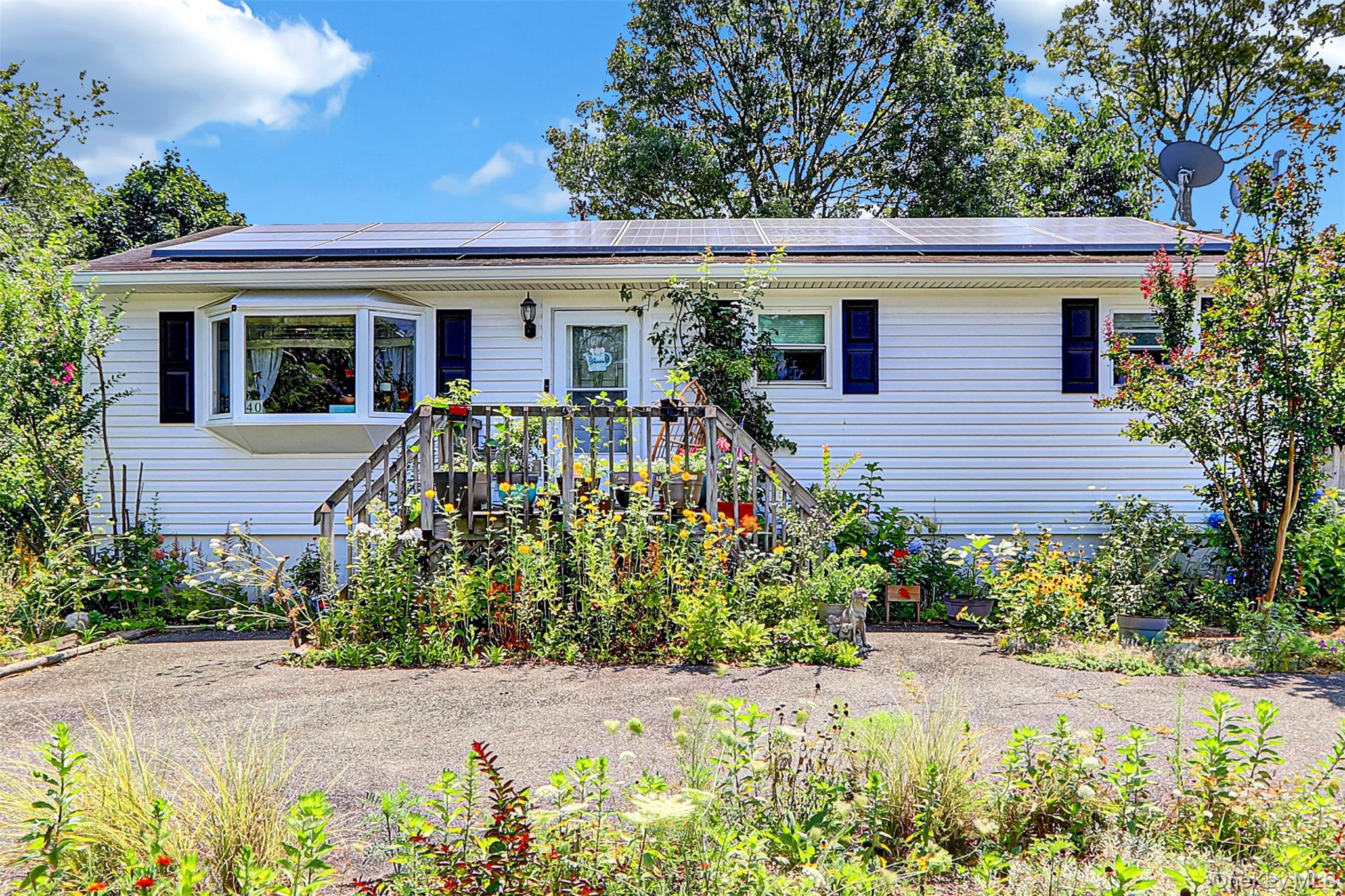 #1 photo, 40 Arrowhead Drive, Shirley , NY 11967