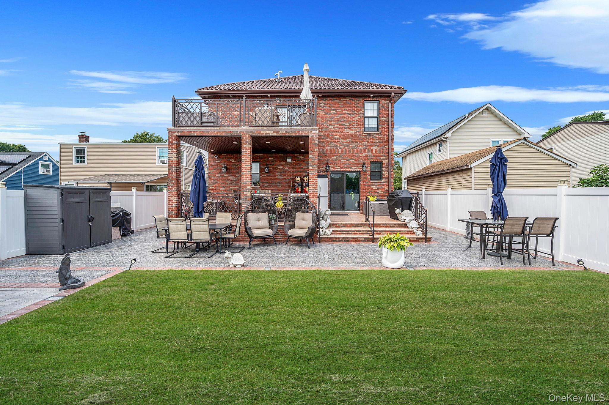 #16 photo, 183 Arthur Avenue, ナッソー郡 Floral Park , NY 11001