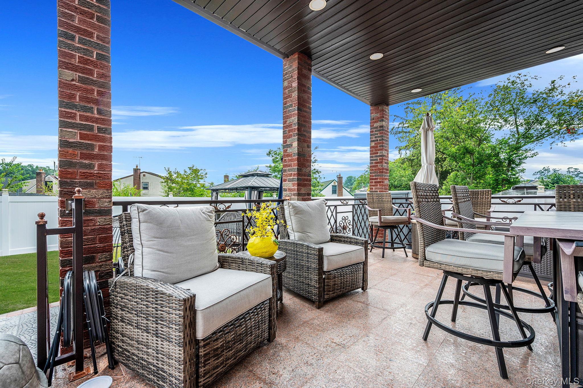 #17 photo, 183 Arthur Avenue, ナッソー郡 Floral Park , NY 11001