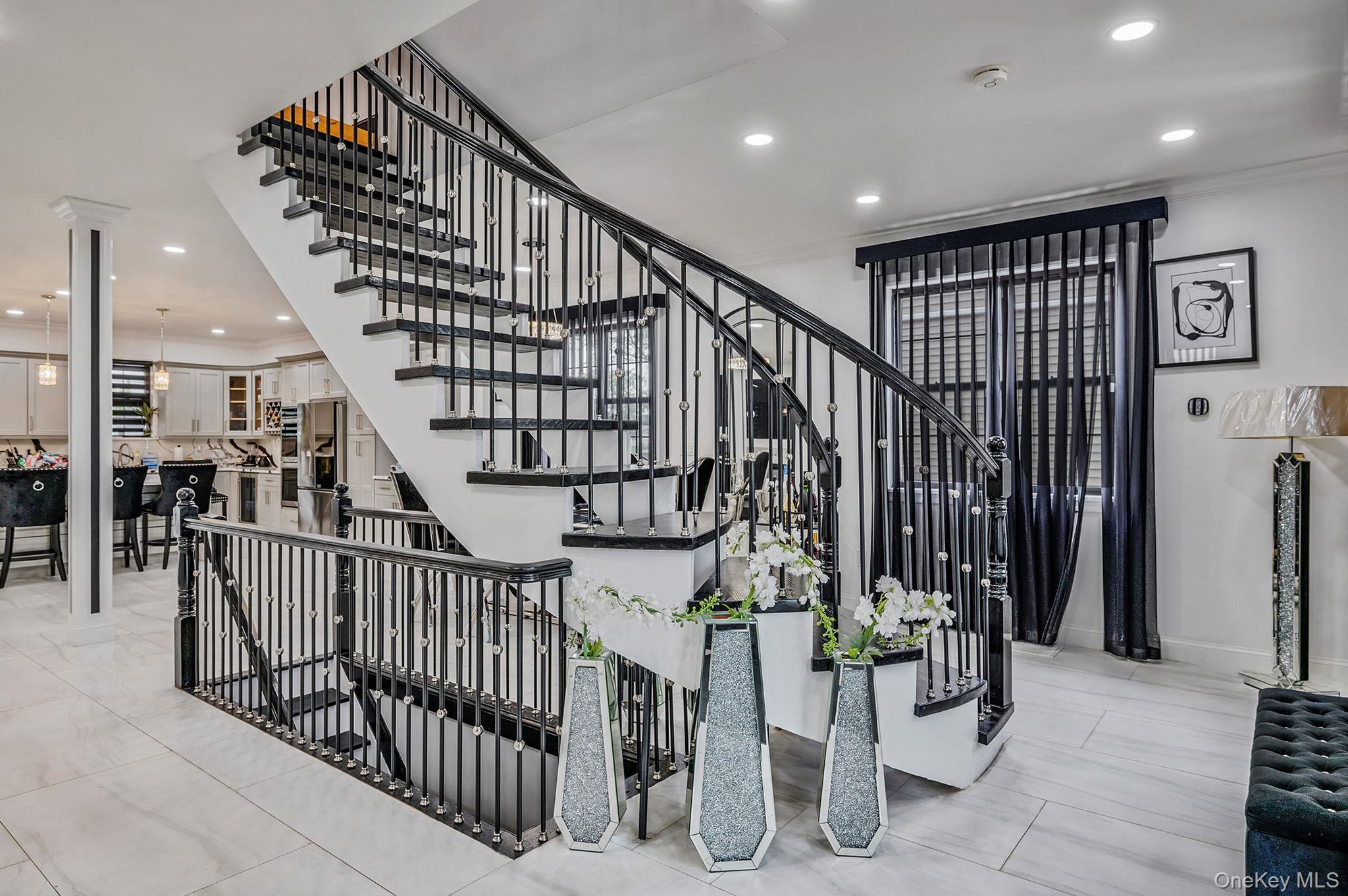 #4 photo, 183 Arthur Avenue, ナッソー郡 Floral Park , NY 11001