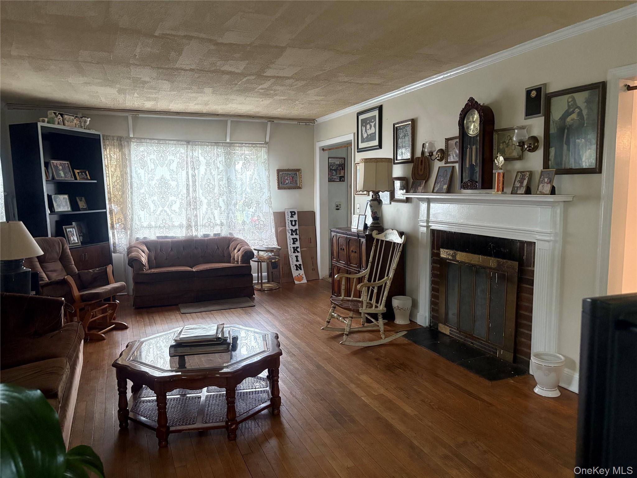 #10 photo, 35 W Raymond Avenue, Roosevelt , NY 11575